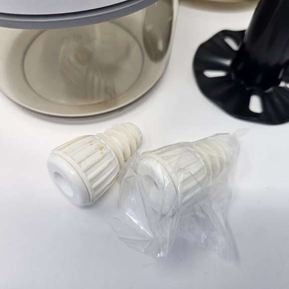 Food Storage Container Set with White Lids - Picture 7 of 15